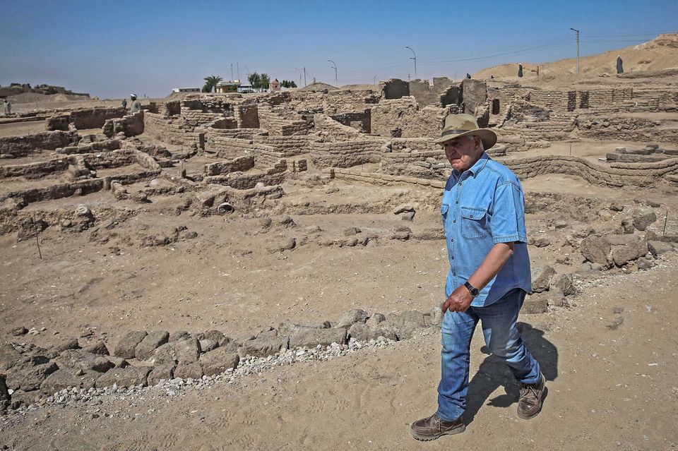 Amazing Discovery In Egypt A Year Old Lost Golden City Unearthed