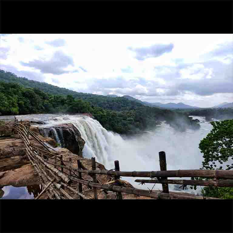 Look upon nature’s sheer power as the Athirapally Falls cascade down with a roar. Send this to the daredevil in your group.