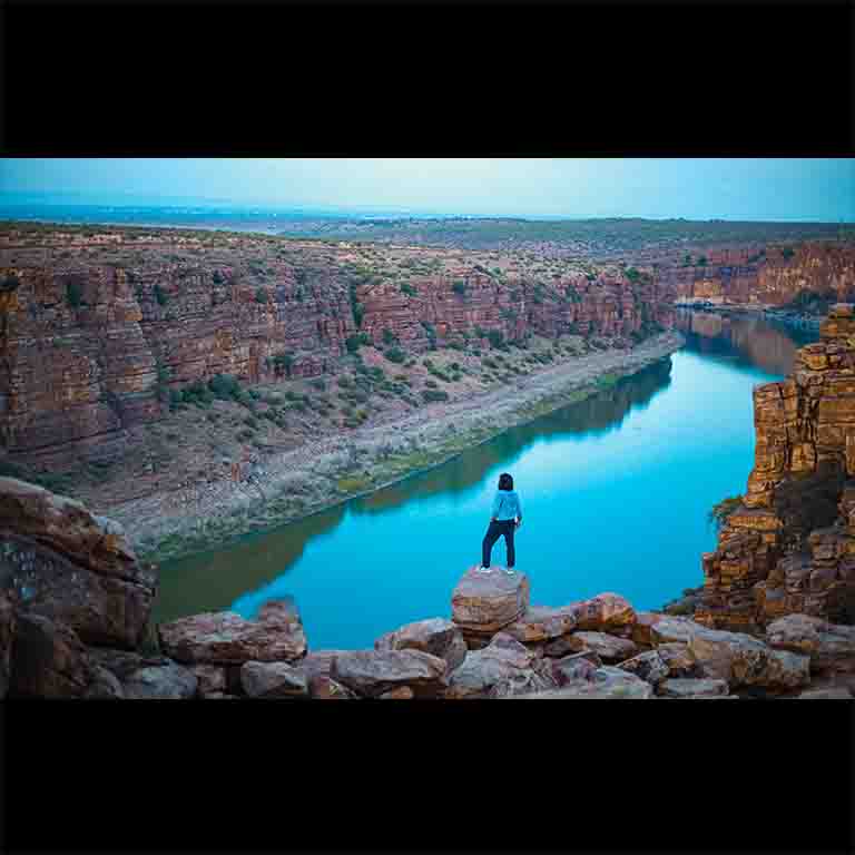 Life’s beautiful, especially when you are living on the edge. Share this to inspire the adventure enthusiasts you know.