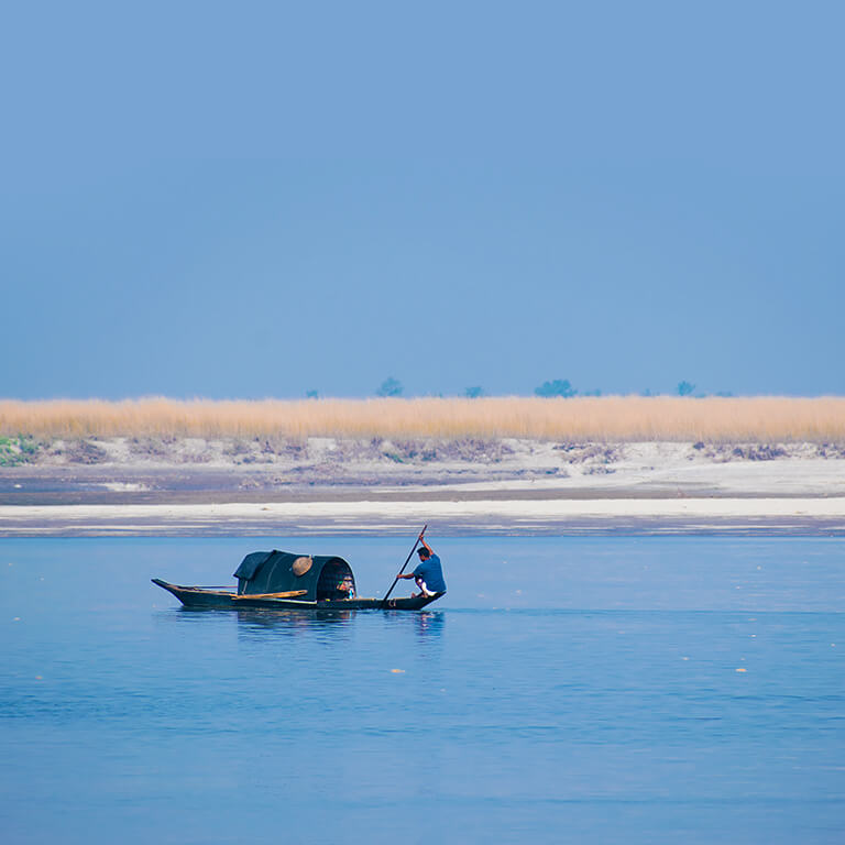 Witness life on the largest river island of the world. Who would you want to check this place off your bucket list with?