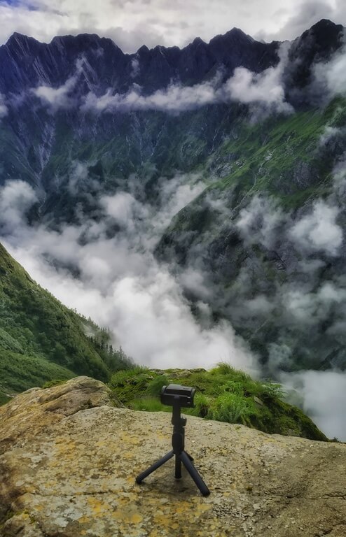 The soaring mountain peaks beat any steel and glass high-rise. Send this to that friend who couldn't get a leave from office.