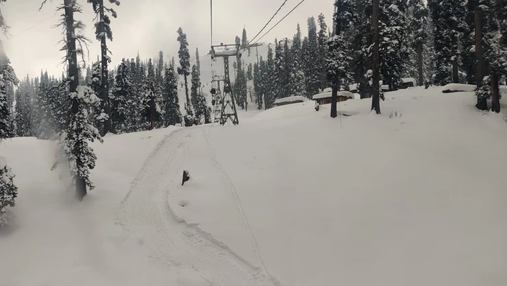 Photo of Gulmarg: White Wonder of the World by The Travel Blueprint
