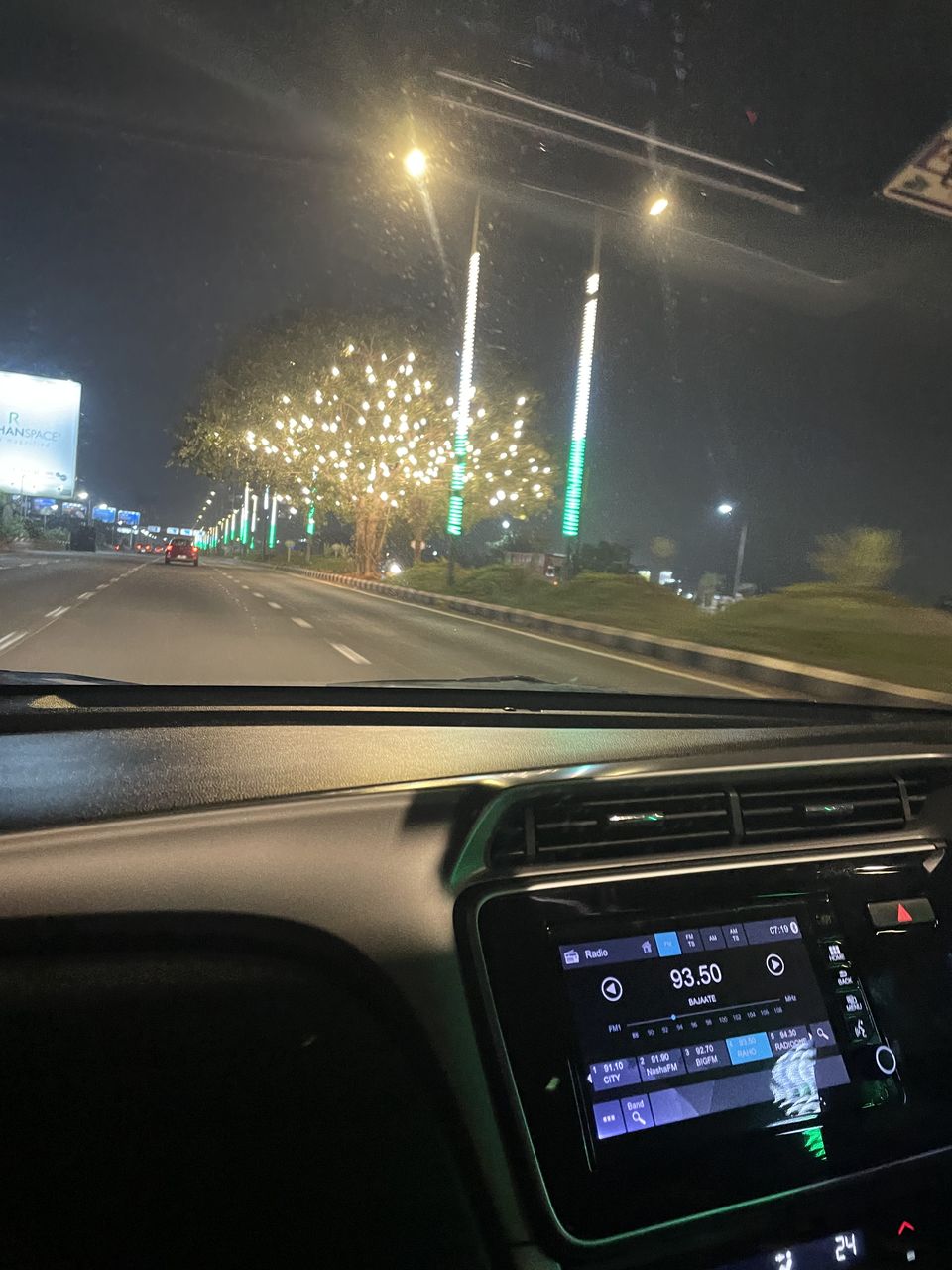 Photo of Are you planning a drive to Worli sea face link on a weekend, this article is for you by Radhika Narasimhan