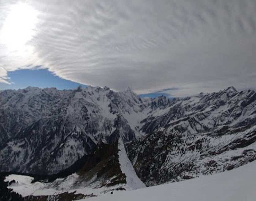 Photo of Patalsu Peak | Manali Himachal Pradesh by Neeraj Dhiman