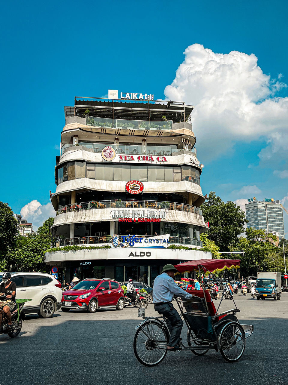 Photo of Here Is The Only Travel Guide To Vietnam You'll Need by Prageet Goel