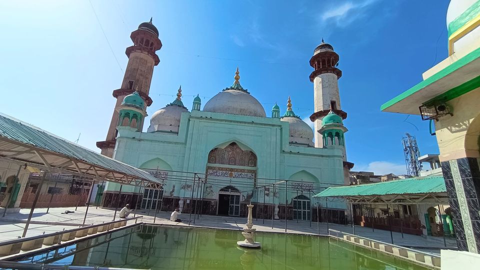 Photo of दिल्ली के अलावा इन शहरों में भी है ऐतिहासिक जामा मस्जिद, क्या आप इनके बारे में जानते हैं? by Musafir Rishabh