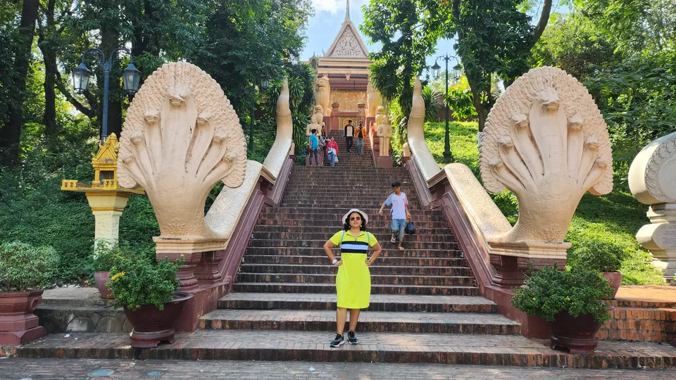 Photo of Wat Phnom Daun Penh, Phnom Penh by Tadasha Mishra