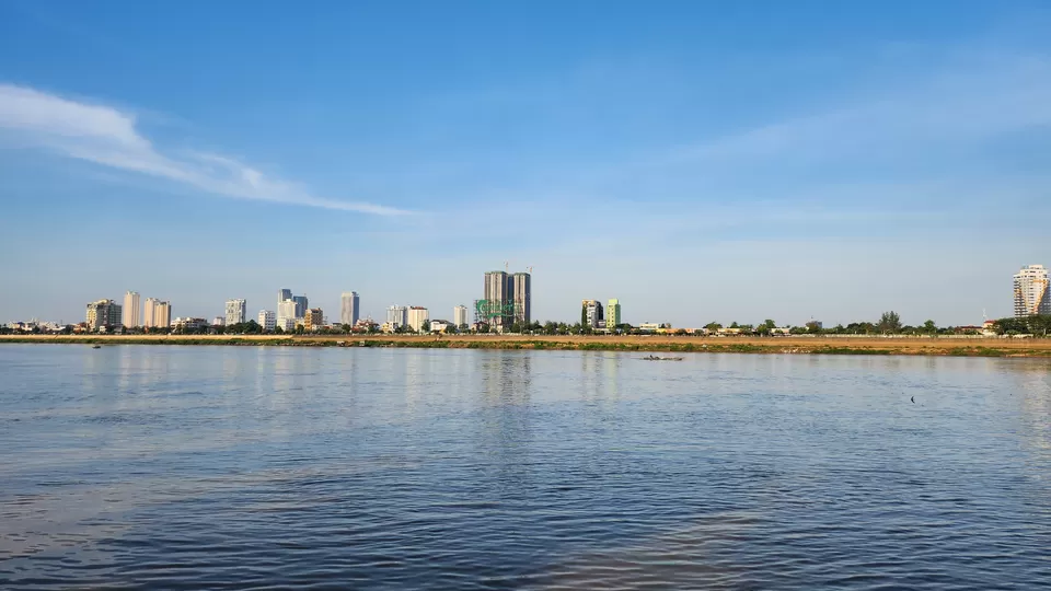 Photo of Preah Sisowath Quay, Phnom Penh by Tadasha Mishra
