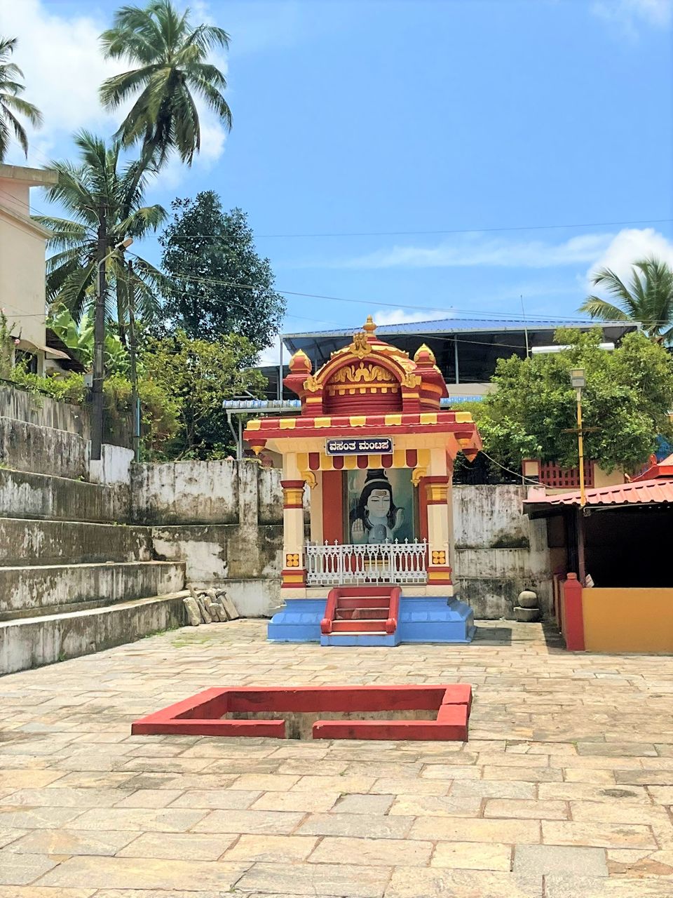 Photo of The vast premises of the famous Kadri Manjunath Temple, Mangalore! by Hemanth Bhargav Murthy (Hemuu)