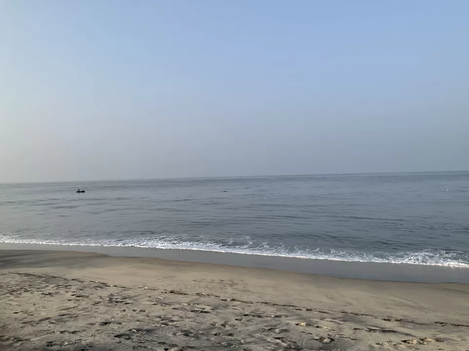 Photo of Beach, Backwaters, and a Bus ride to Bangalore before bidding bye to Alleppey, Kerala. by Hemanth Bhargav Murthy (Hemuu)