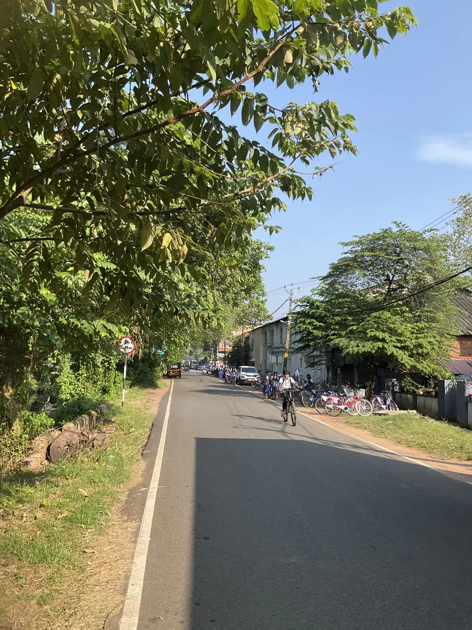 Photo of Beach, Backwaters, and a Bus ride to Bangalore before bidding bye to Alleppey, Kerala. by Hemanth Bhargav Murthy (Hemuu)