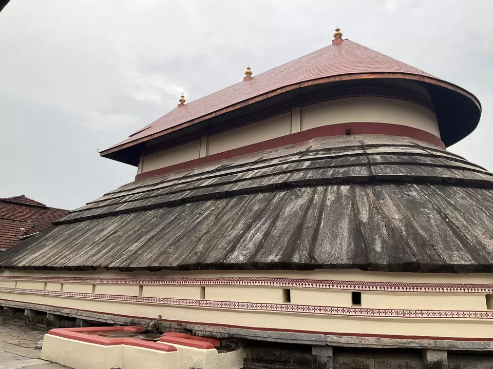 Photo of This is how witnessing Udupi Sri Krishna from the Kanakanna Kindi made me feel, Karnataka. by Hemanth Bhargav Murthy (Hemuu)