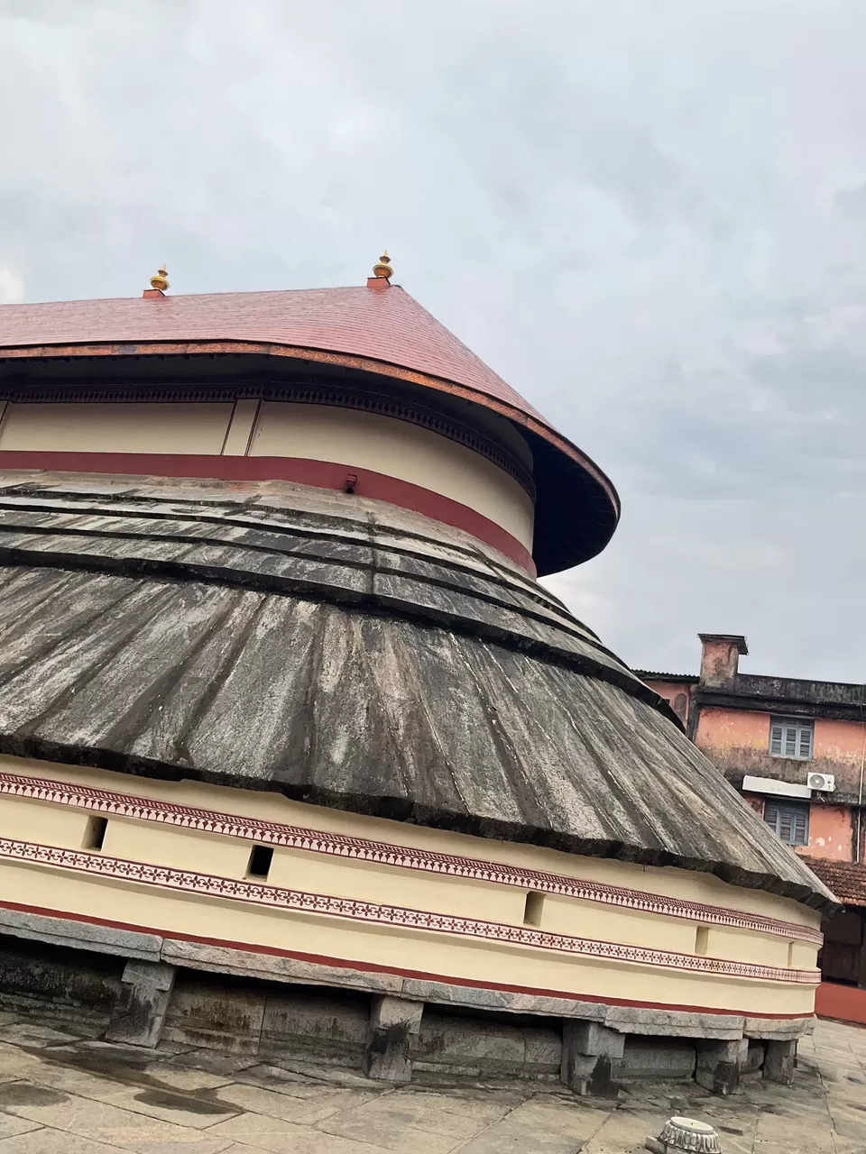 Photo of This is how witnessing Udupi Sri Krishna from the Kanakanna Kindi made me feel, Karnataka. by Hemanth Bhargav Murthy (Hemuu)