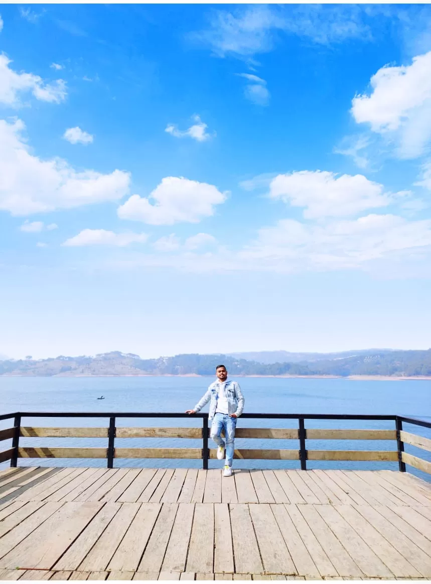 Photo of Umiam Lake, Shillong Division by Niraj Sahani