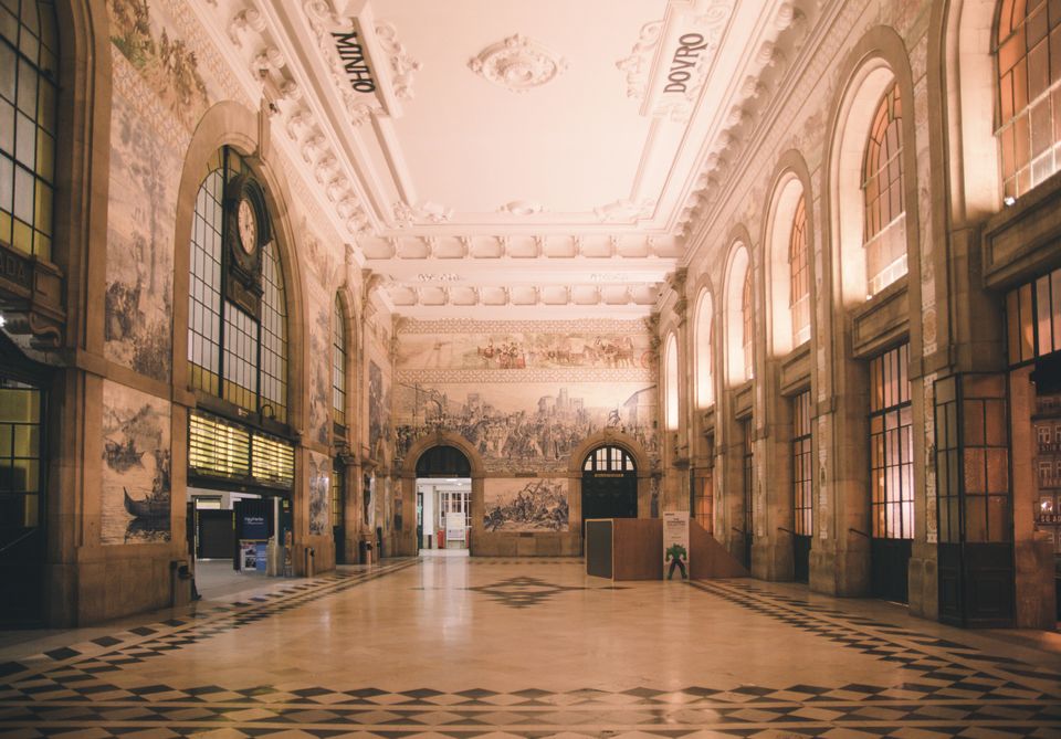 Photo of São Bento Station, Porto by ravi teja