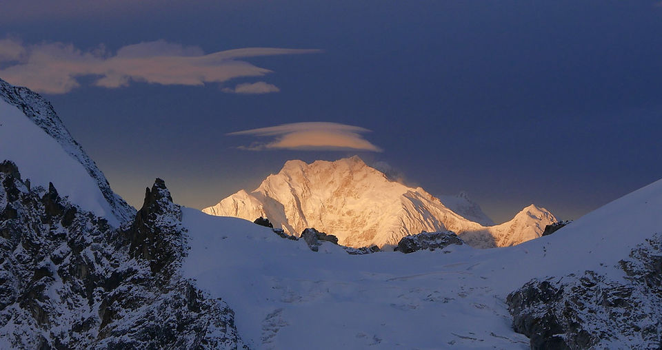 Photo of All You Need to Know About Yumthang Valley, Sikkim by Sinchita Sinha