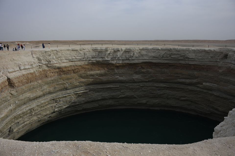Photo of Did You Know About The Gates to Hell? Well, Take a Tour of Darvaza Gas Crater in Turkmenistan! by Sinchita Sinha