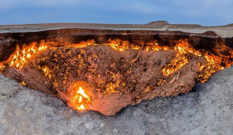 Photo of Did You Know About The Gates to Hell? Well, Take a Tour of Darvaza Gas Crater in Turkmenistan! by Sinchita Sinha