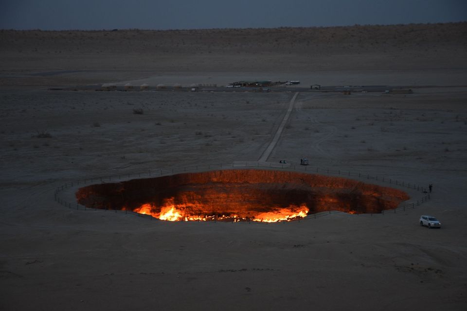 Photo of Did You Know About The Gates to Hell? Well, Take a Tour of Darvaza Gas Crater in Turkmenistan! by Sinchita Sinha