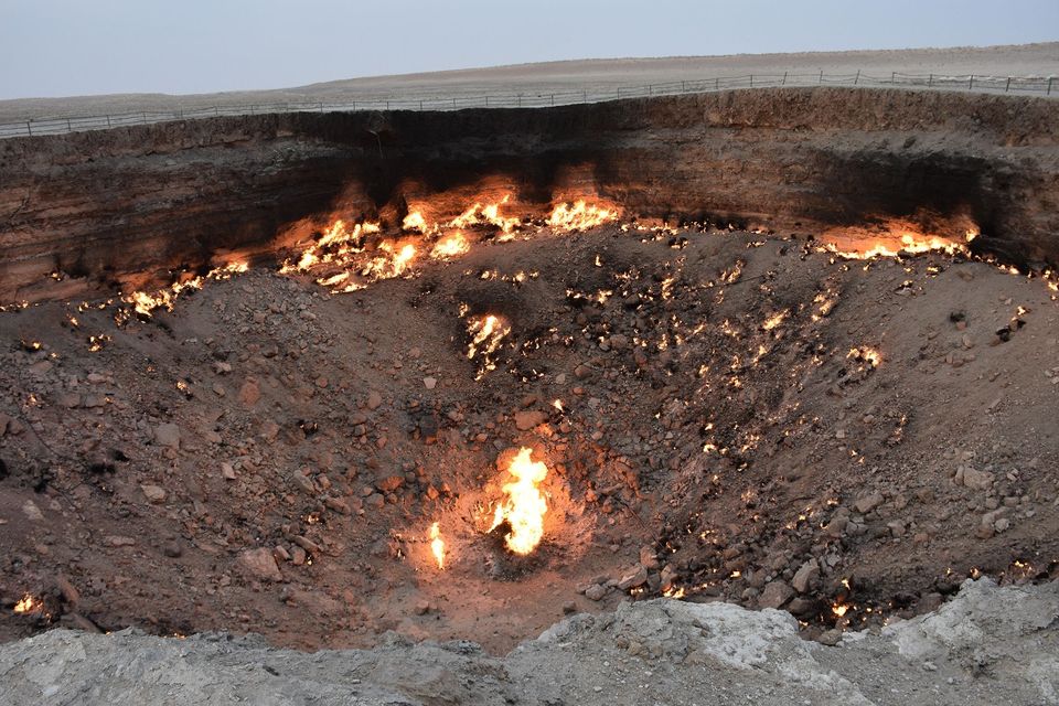 Photo of Did You Know About The Gates to Hell? Well, Take a Tour of Darvaza Gas Crater in Turkmenistan! by Sinchita Sinha