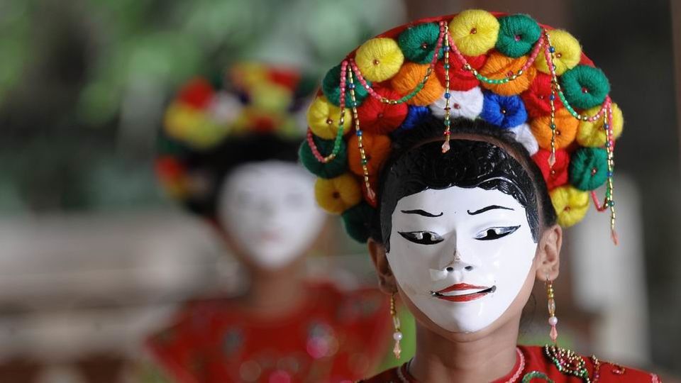 Photo of Indonesia Is A Lot More Than Beaches & Parties, Here Are 10 Cultural Experiences You Can Have There! by Sinchita Sinha
