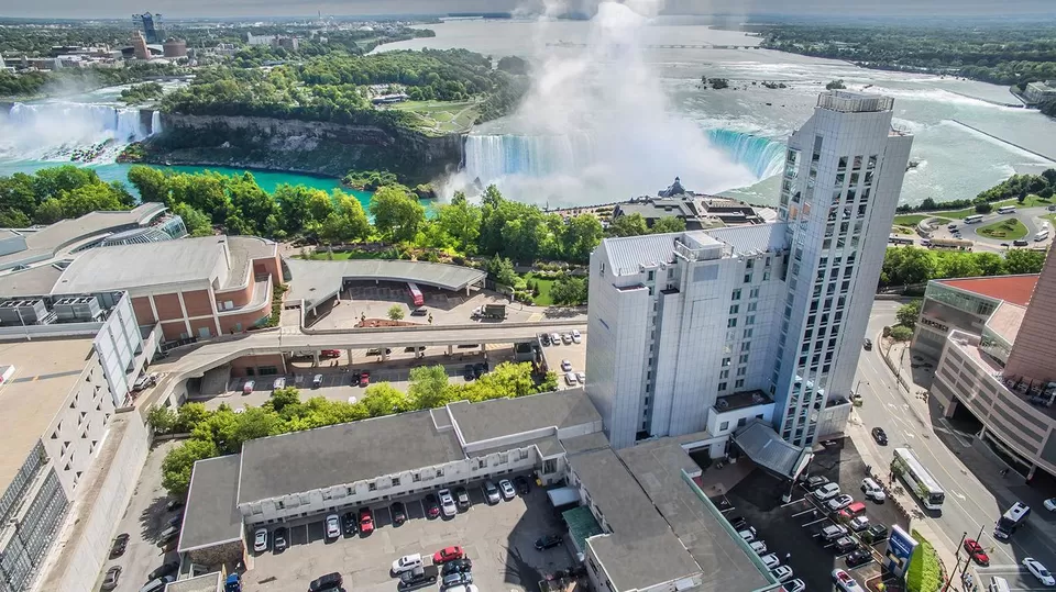 Photo of The Oakes Hotel Overlooking the Falls, Niagara Falls by Sinchita Sinha