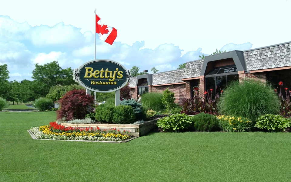 Photo of Betty's Restaurant, Niagara Falls by Sinchita Sinha