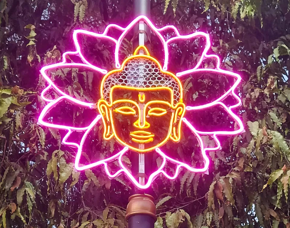 Photo of Story of Ashok Stambh - The Indian National Emblem. (Sarnath) राष्ट्रीय प्रतीक अशोक स्तम्भ की कहानी. by Kapil Kumar