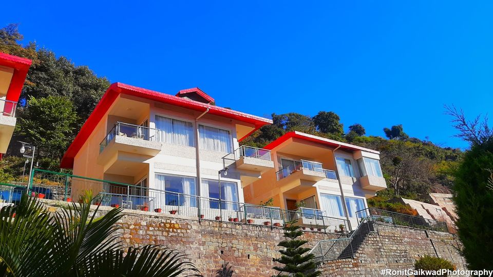 Photo of Amazing Resort with breathtaking views, professional staff and good food !!! by Ronit Rajesh Gaikwad