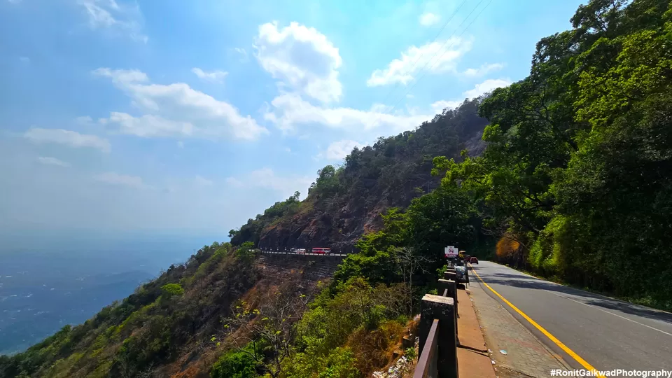 Photo of Incredible views of the Hills and the Highway from the Top !!! by Ronit Rajesh Gaikwad