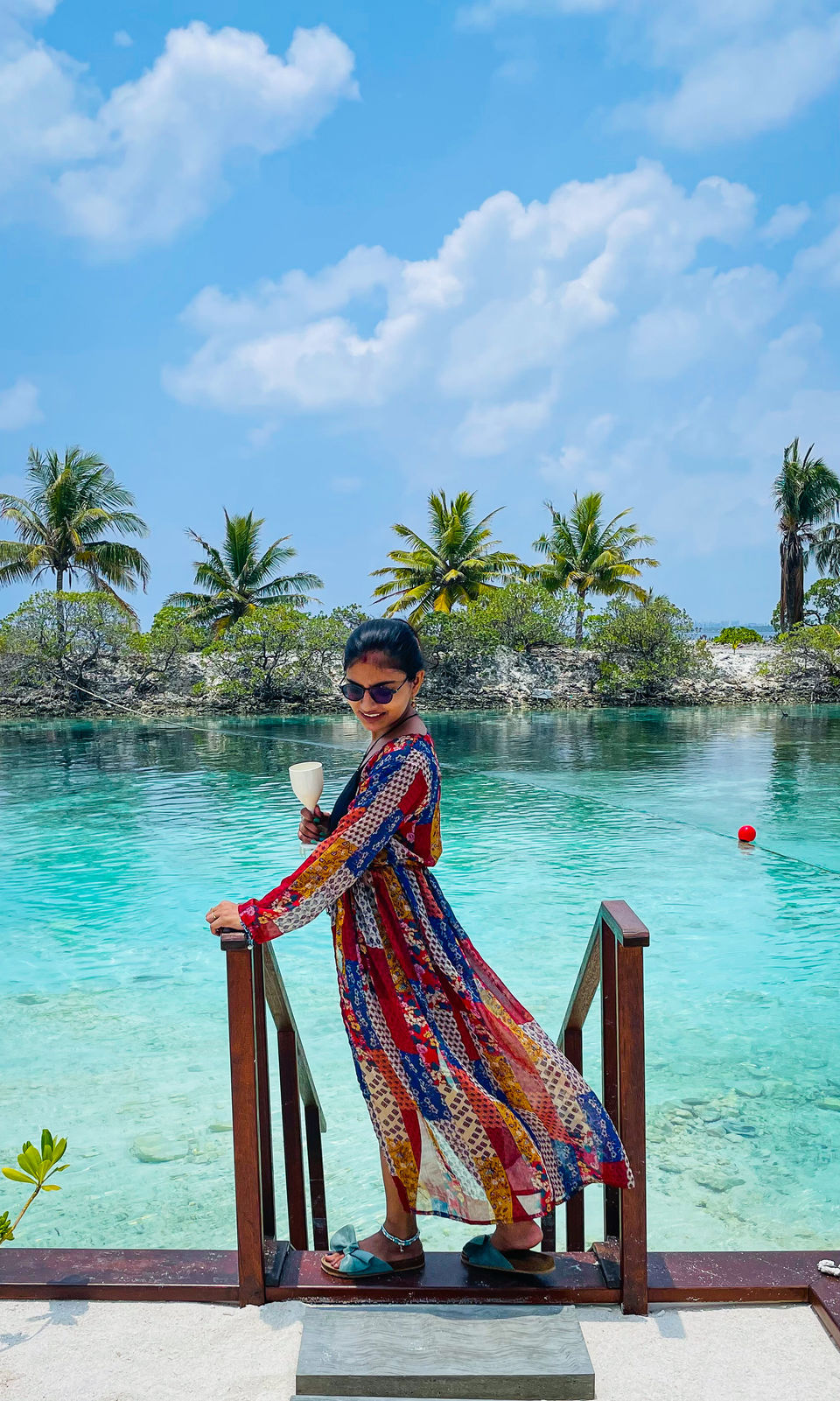 Photo of A Complete Guide to Create Your Look for Tropical Paradise: Maldives Look Book by Shivangi Johri