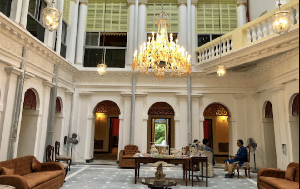 Photo of This Centuries-Old Palace, Just 5 Hours From Kolkata, Will Give You A Perfect Dose Of Royal Getaway by Kuntala Banerjee