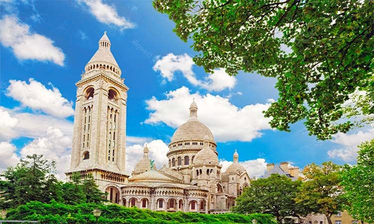 Photo of Montmartre and its streets by Enotus