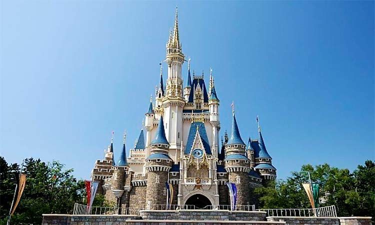 Photo of One day at Tokyo Disneyland by Enotus