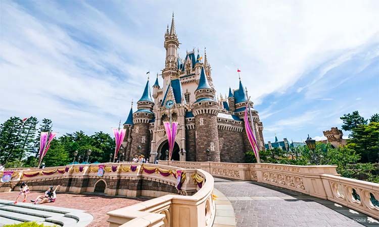 Photo of One day at Tokyo Disneyland by Enotus