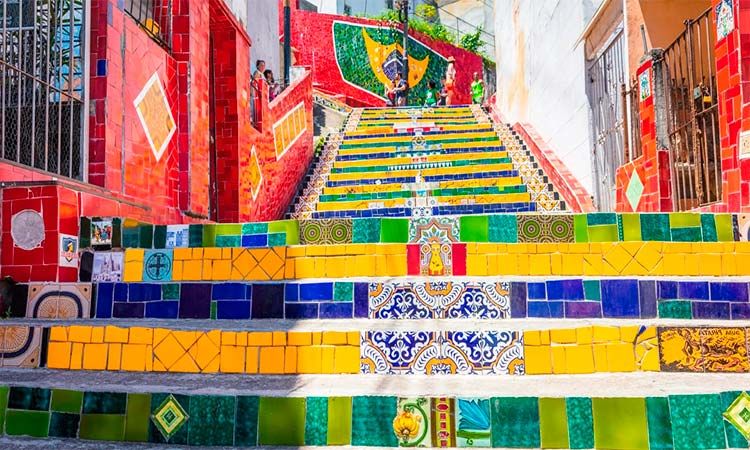 Photo of Selarona staircase in Rio de Janeiro by Enotus