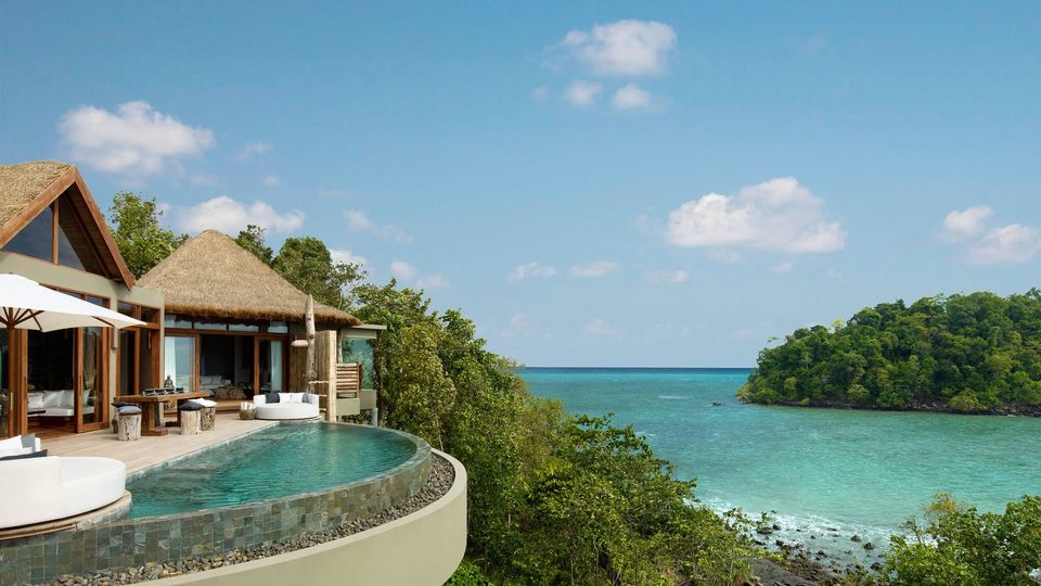 Photo of દુનિયાની 8 સૌથી નાની હોટલ, એક માં તો પહાડથી લટકેલી પથારી પર સુવે છે લોકો by Paurav Joshi