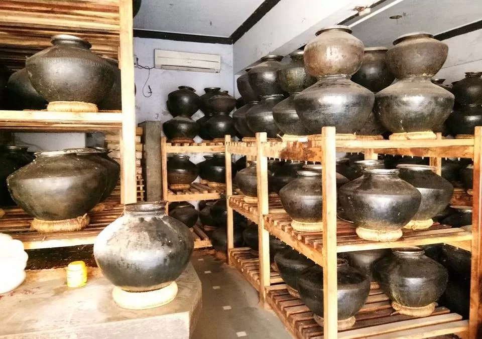 Photo of ગુજરાતનું એક એવું મહાદેવ મંદિર કે જયાં 600 વર્ષ જૂનું ઘી છે, ઘી બગડ્યુ નથી કે ગંધ પણ નથી આવતી by Paurav Joshi