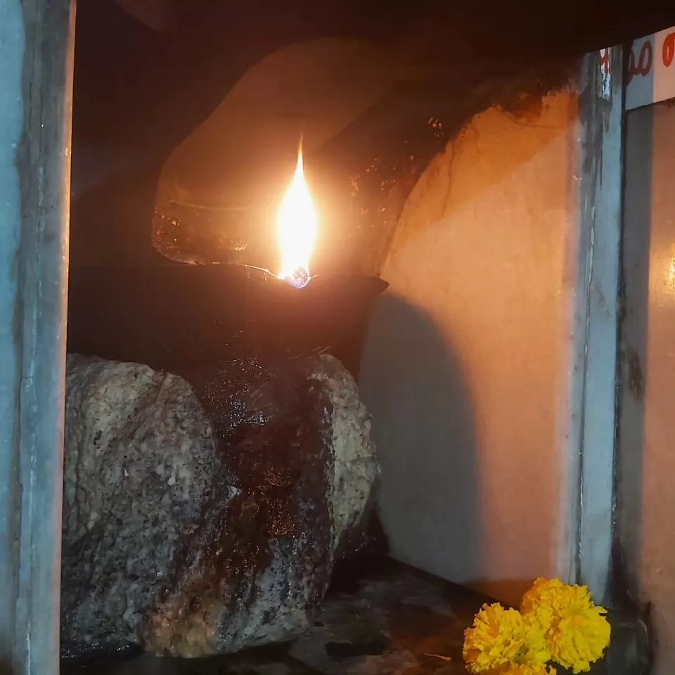 Photo of ગુજરાતનું એક એવું મહાદેવ મંદિર કે જયાં 600 વર્ષ જૂનું ઘી છે, ઘી બગડ્યુ નથી કે ગંધ પણ નથી આવતી by Paurav Joshi
