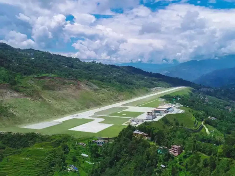 Photo of Heard About a Table Top Airport? Uttar Pradesh’s Chitrakoot District Just Got One! Details Here! by Tanisha Mundra