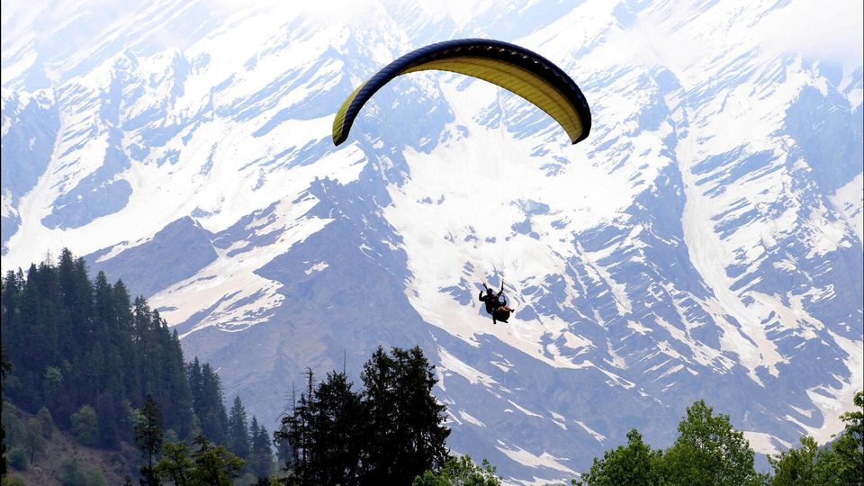 Photo of You Can Now Enjoy Paragliding and River-Rafting Again in Himachal Pradesh After Two Months of Ban! by Tanisha Mundra