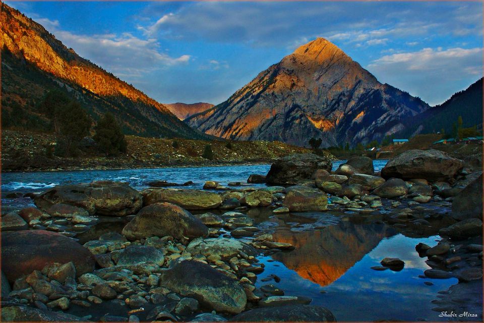 Photo of The ‘Ibn Battuta of Kashmir’ Who Is Rediscovering the Hidden Gems of Gurez Valley, Kashmir! by Tanisha Mundra
