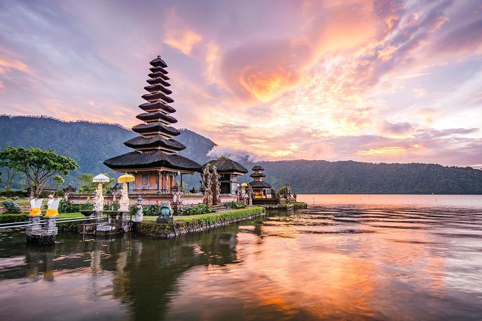 Photo of Planning For An International Trip In March & April 23? Here Are Some of the Cheapest Flights! by Tanisha Mundra