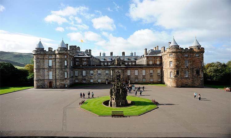 Photo of Holyrood Palace Edinburgh by TinaGeller