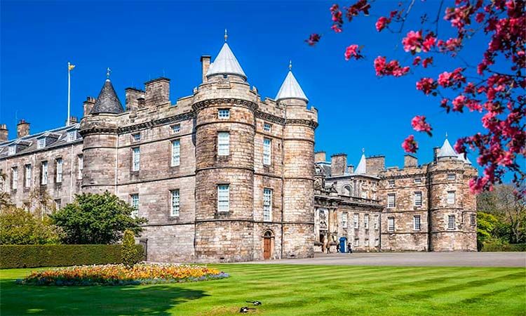Photo of Holyrood Palace Edinburgh by TinaGeller