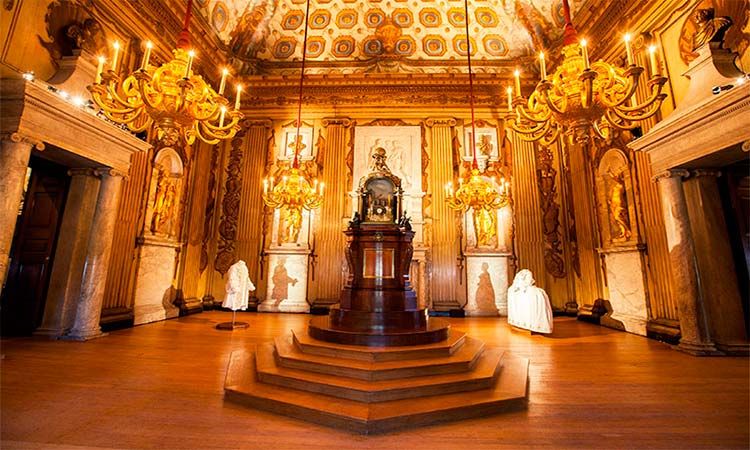 Photo of Private tour of Kensington Palace by TinaGeller