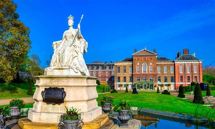 Photo of Private tour of Kensington Palace by TinaGeller