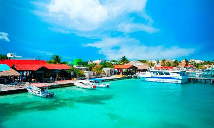 Photo of Journey to the paradise island of Isla Mujeres by TinaGeller