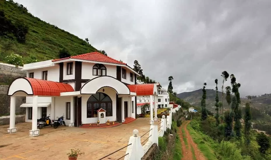 Photo of Naidupuram, Kodaikanal by Varsha Banerjee