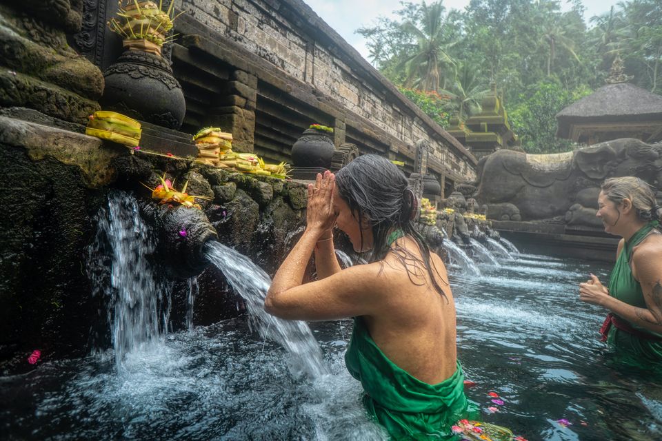 Photo of T0P 14 Things To Do in BALI, Indonesia | Bali Travel Guide 2022 by Varsha Banerjee (Crazy Jetsetters)